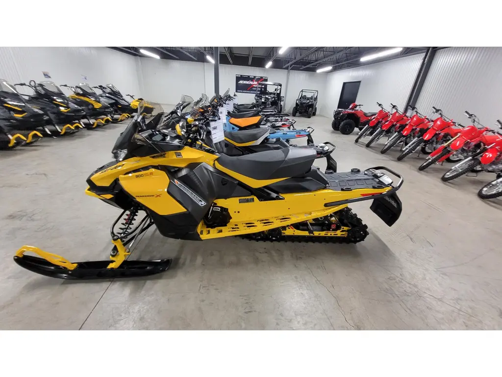 2023 Ski-Doo renegade X 900 R