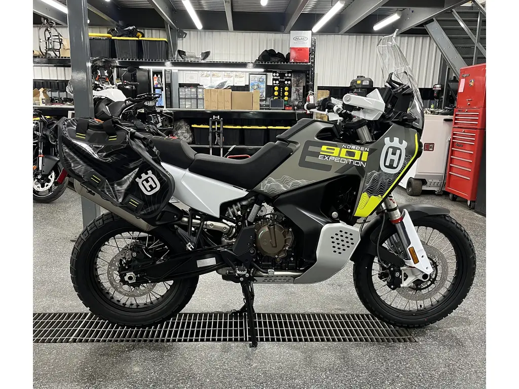 Husqvarna NORDEN 901 EXPEDITIO 2025