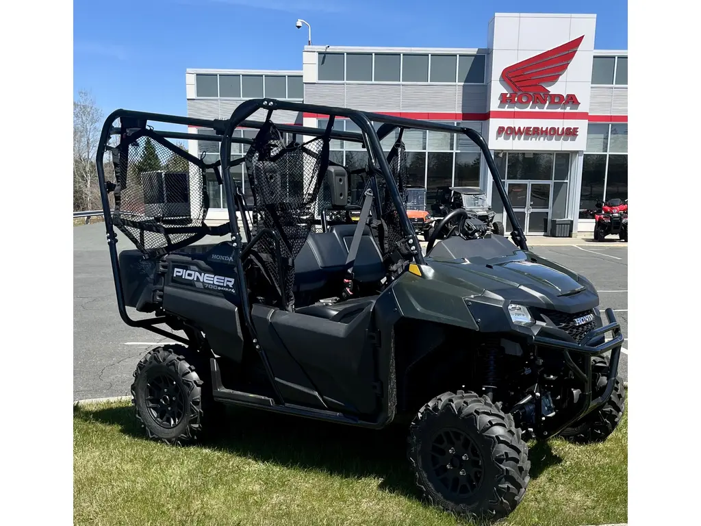 2025 Honda Pioneer 700 4P Deluxe