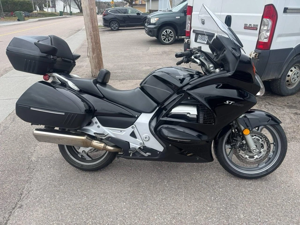 Honda St 1300 2012 alt