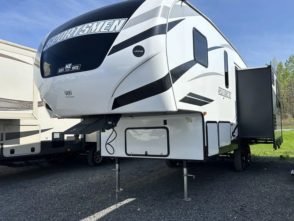 2022 Kz Sportsmen 251rl alt
