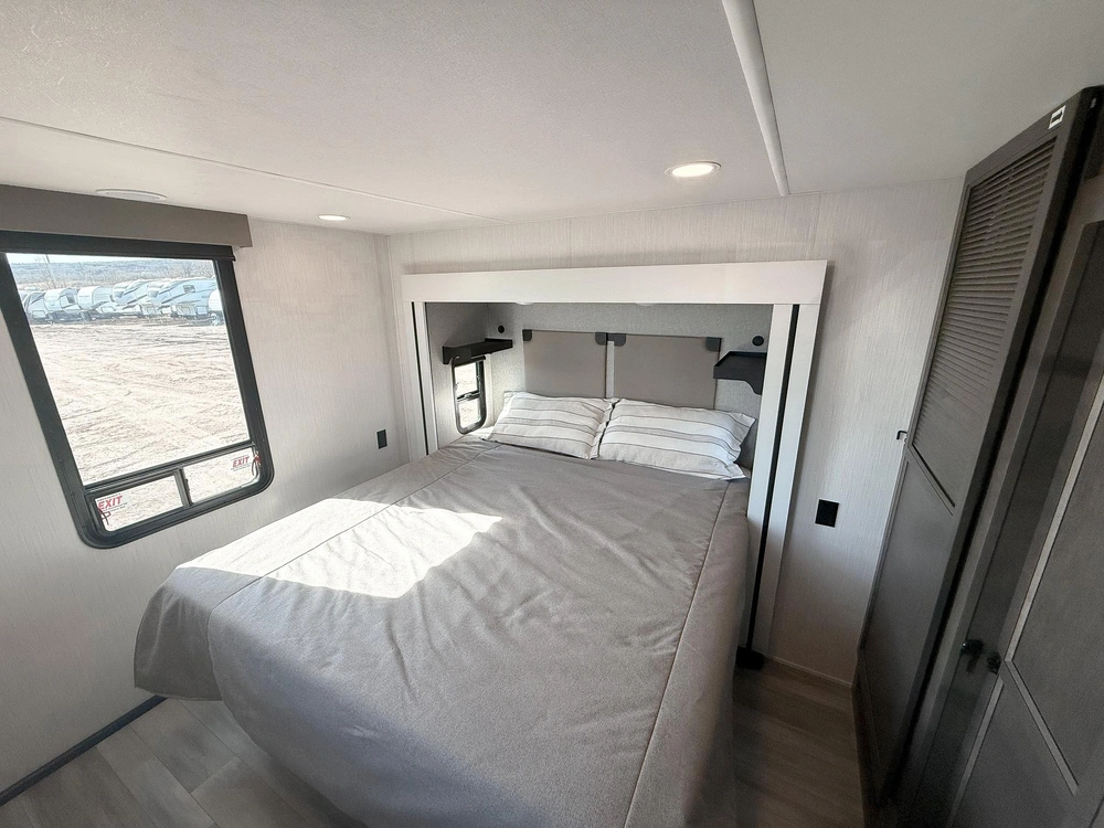 2024 Cedar Creek By Forest River 2024 Cedar Creek Cottage 40cdl alt