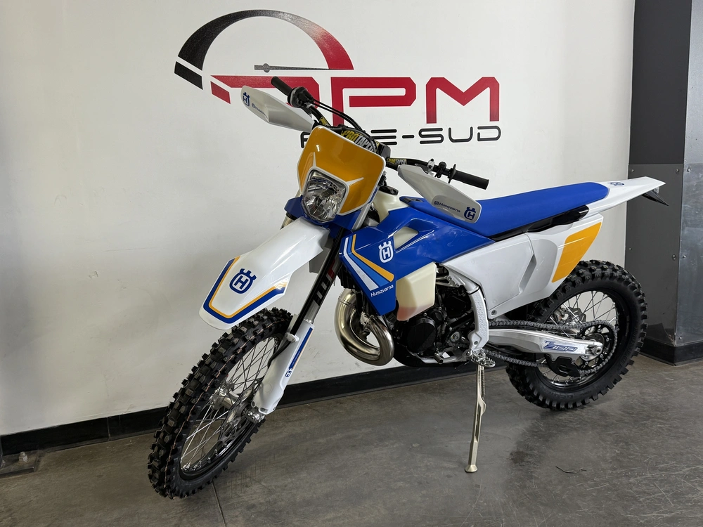 2025 Husqvarna Te 300 Heritage *2.99% Sur 60 Mois alt