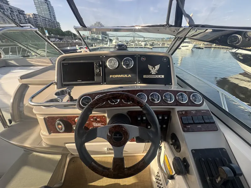 Formula Yachts 37 PC 2004