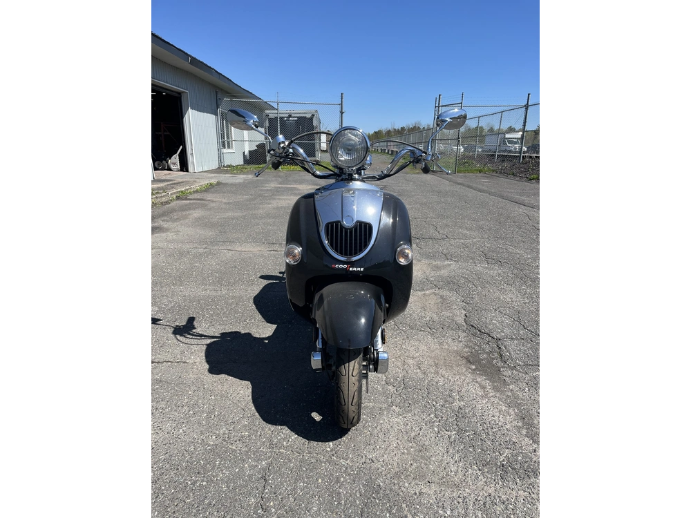 2022 Scootterre Nostalgia alt