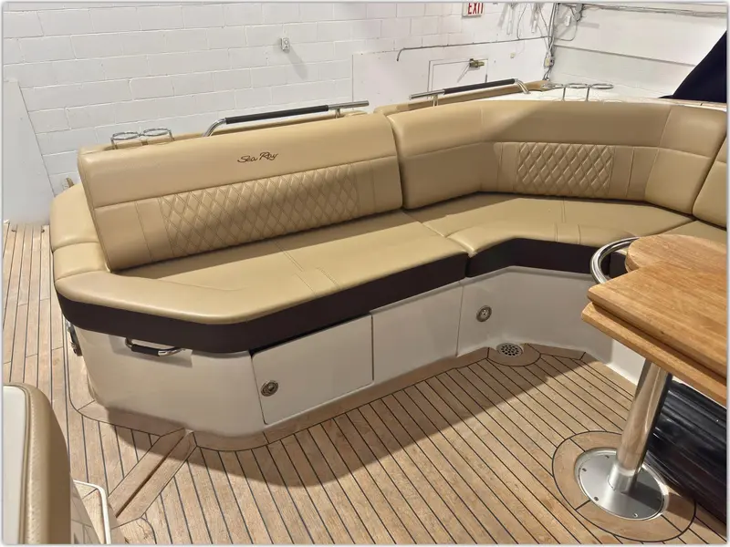 Sea Ray SLX 400 2021