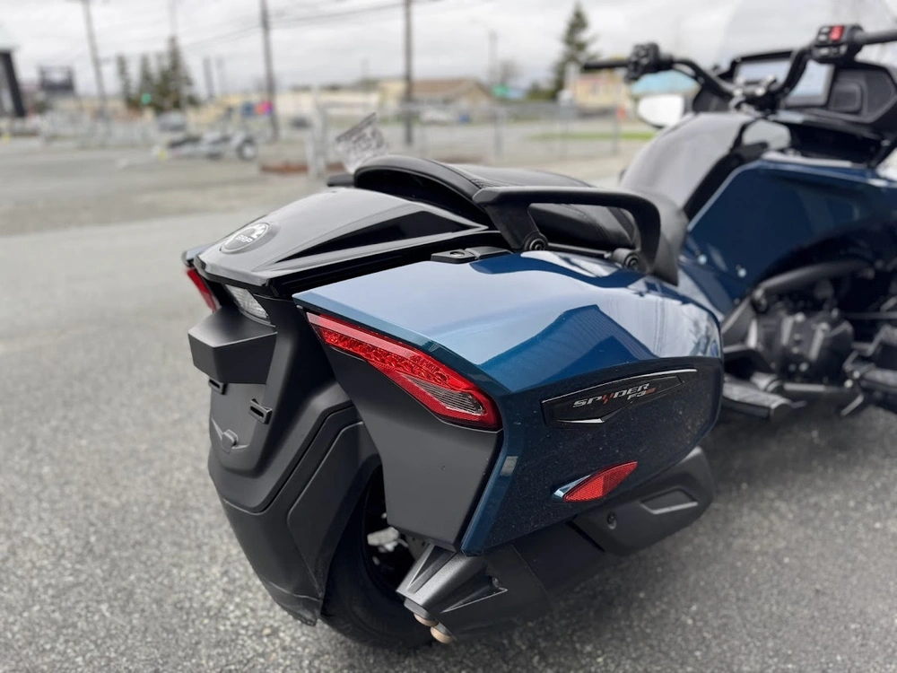 Can-am F3-t 2024 alt