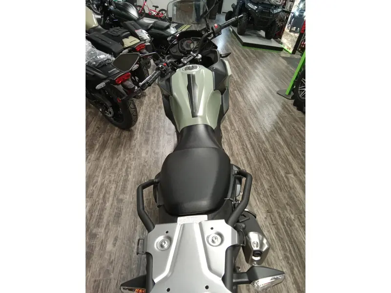 2025 Kawasaki VERSYS 300