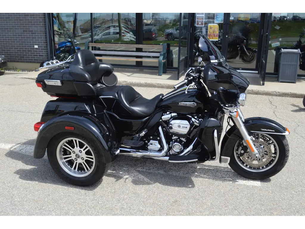 2019 Harley-Davidson FLHTCUTG