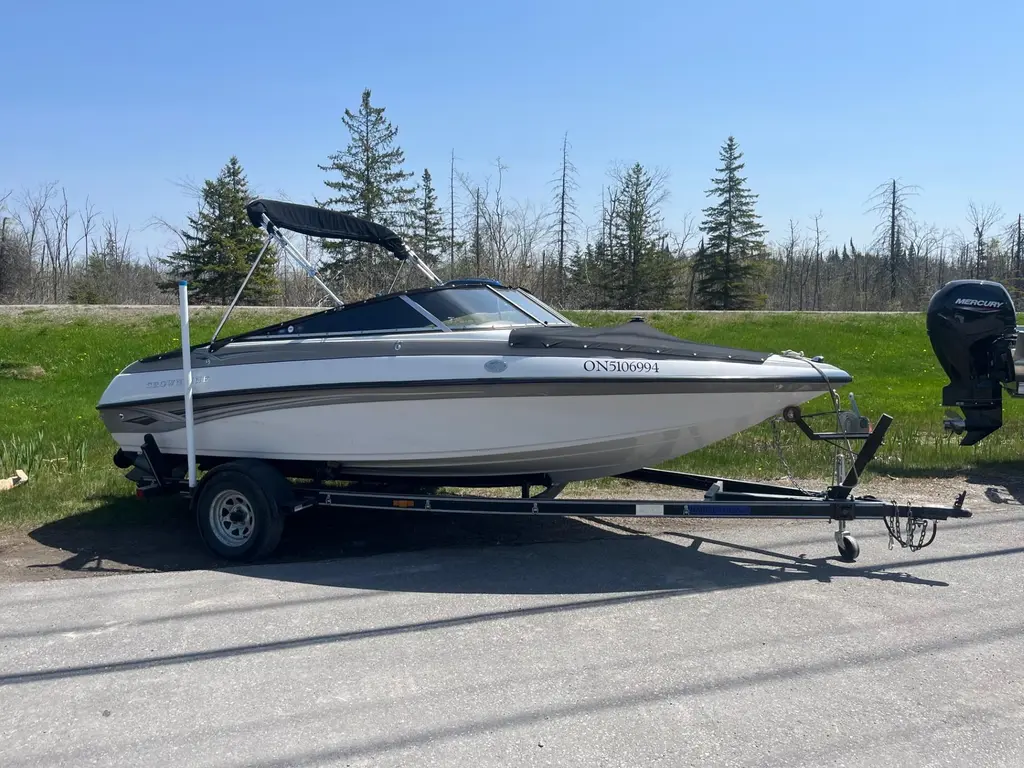 2005 Crownline 180 CR