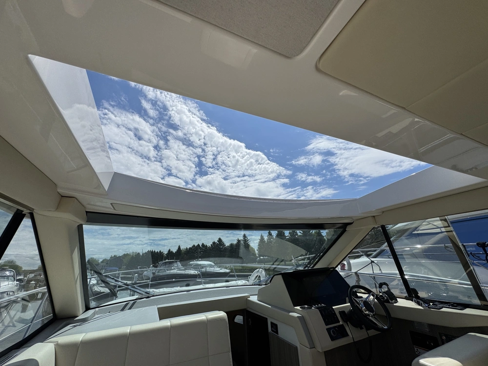 2020 Regal 38 Grande Coupe (diesel) alt