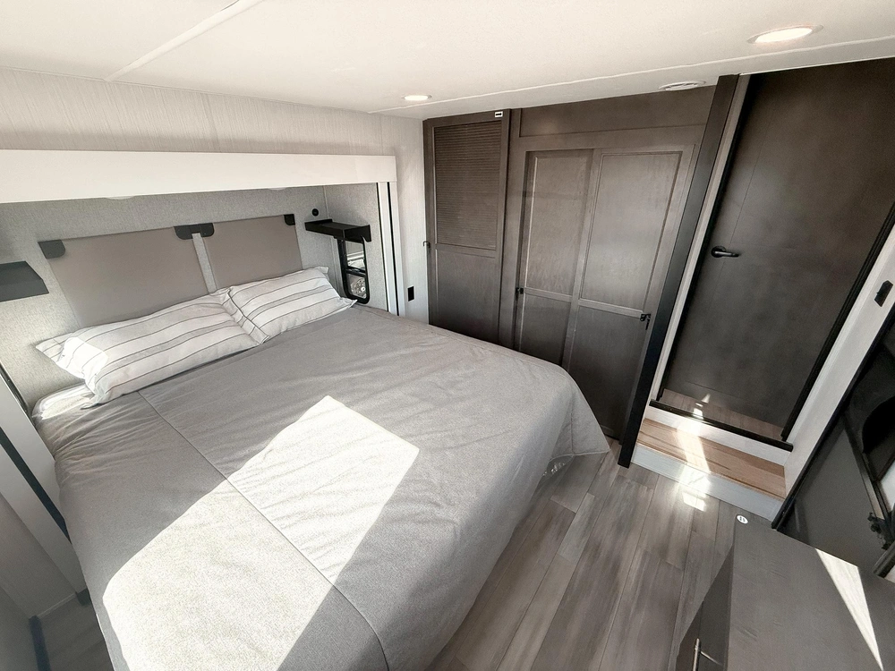 2024 Cedar Creek By Forest River 2024 Cedar Creek Cottage 40cdl alt