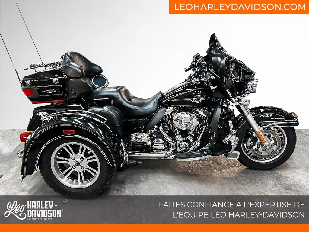 Harley-Davidson FLHTCUTG 2011 - Tri Glide Ultra