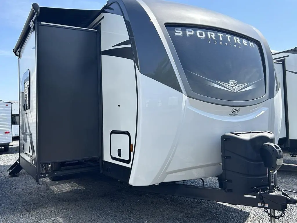 2022 Venture RV Sporttrek 272VRK