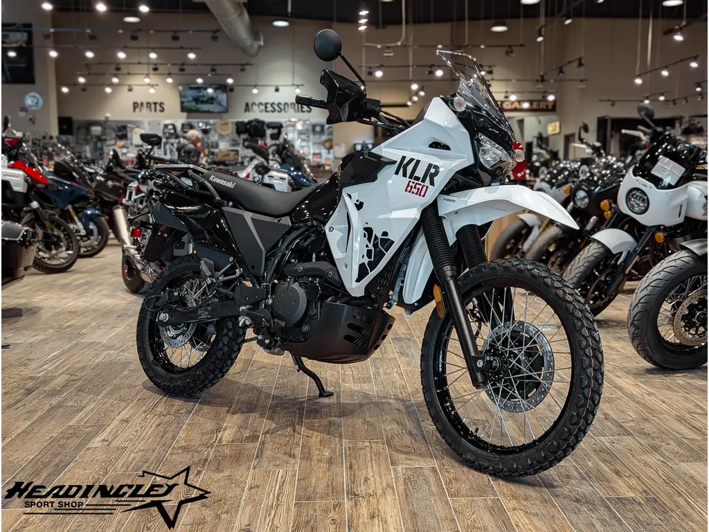2025 Kawasaki KLR650 ABS // Pearl Crystal White/Metallic Carbon Gray 
