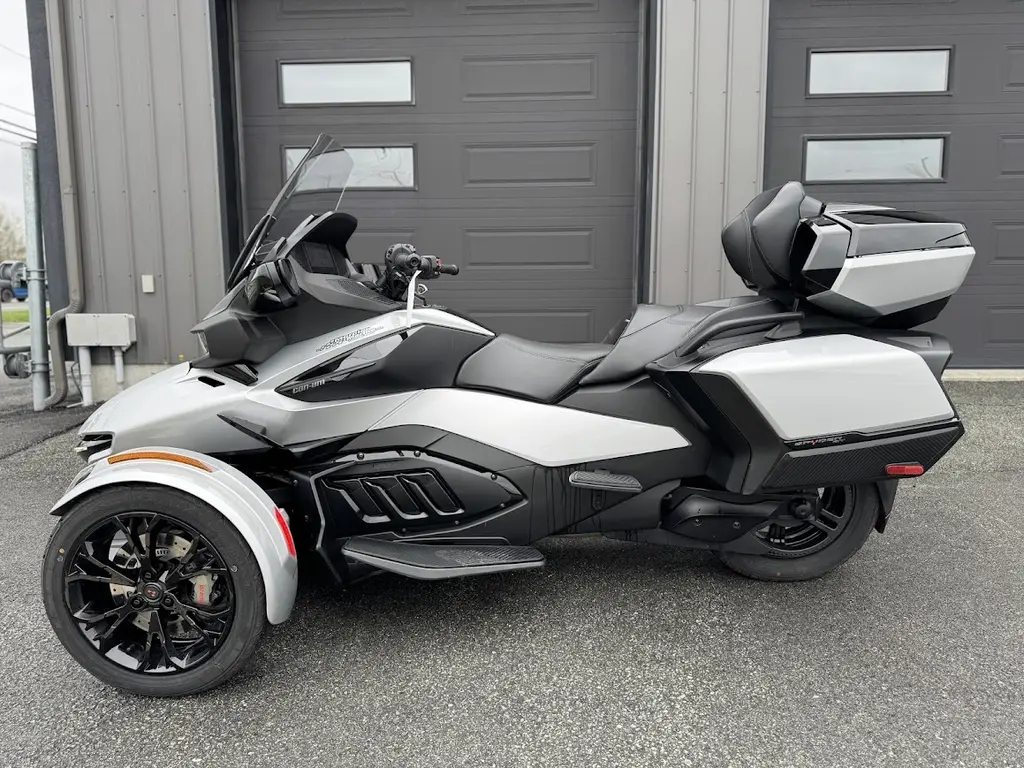 2024 Can-Am RT Limited