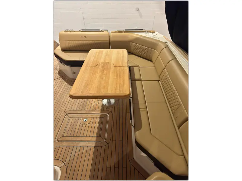 Sea Ray SLX 400 2021