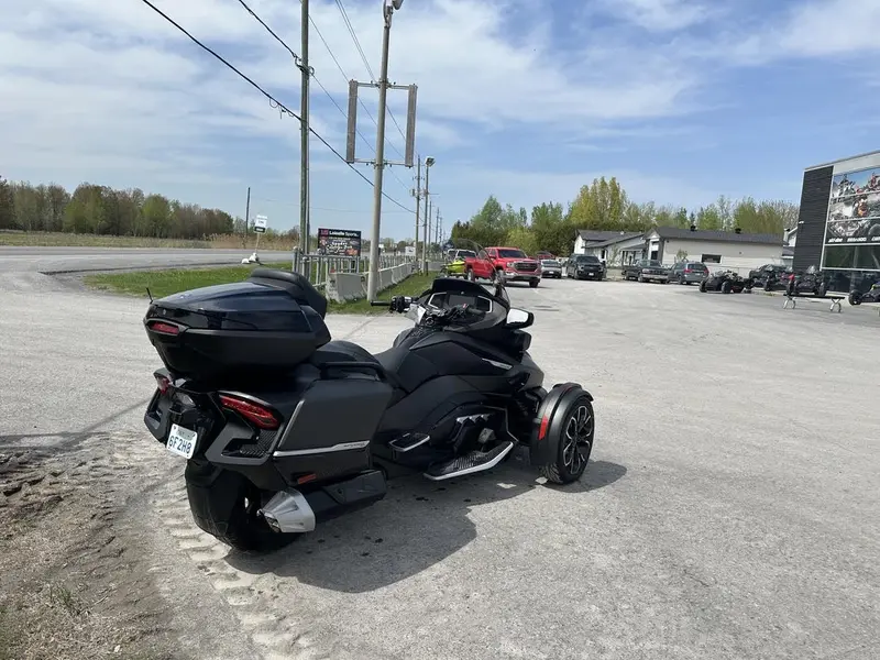 2023 Can-Am SPYDER RT-LTD / CHROME