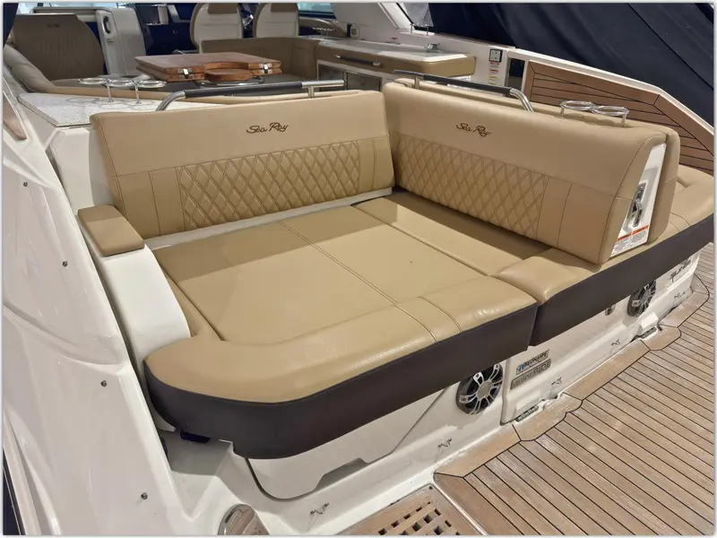 Sea Ray SLX 400 2021