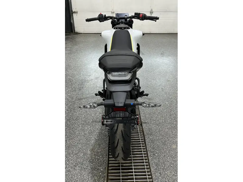 2024 Husqvarna VITPILEN 401 B.D.