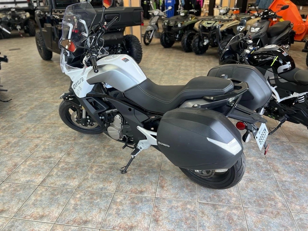 Cfmoto Adventura 650 2023 alt