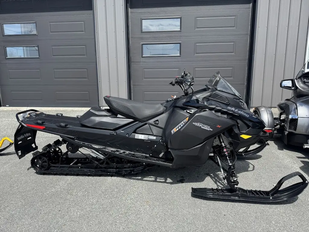 Ski-Doo Backcountry X 850 E-TEC 146 2024