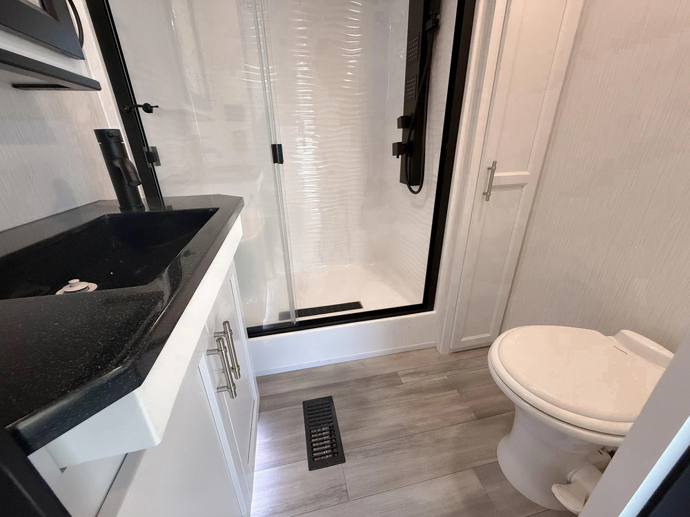 2024 Cedar Creek By Forest River 2024 Cedar Creek Cottage 40cdl alt