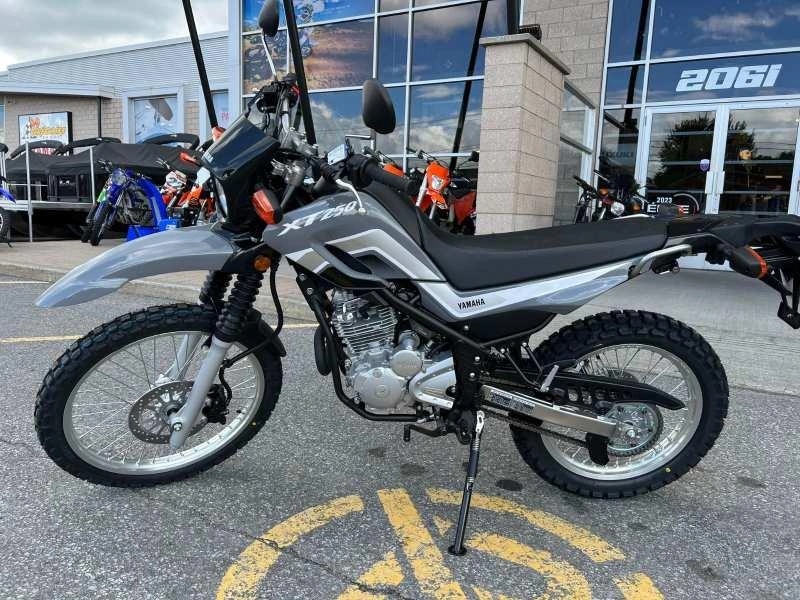 Yamaha Xt250 2024 alt