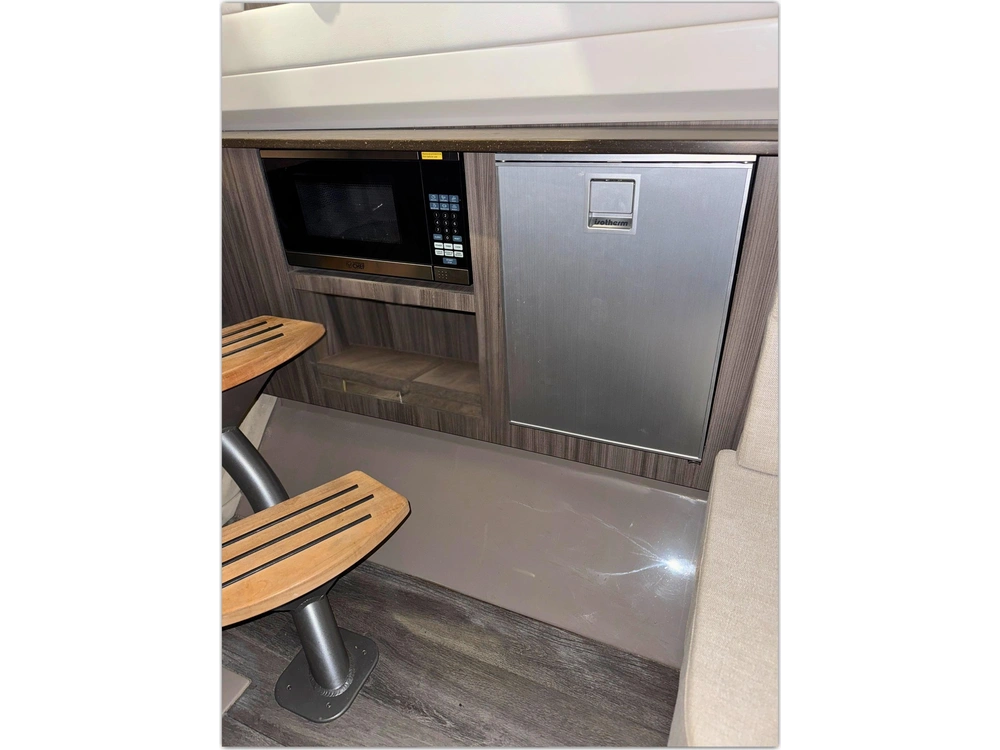 2021 Sea Ray Slx400 $519,000 Usd alt