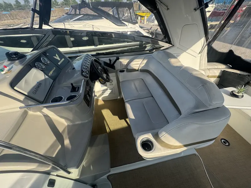 Formula Yachts 37 PC 2004