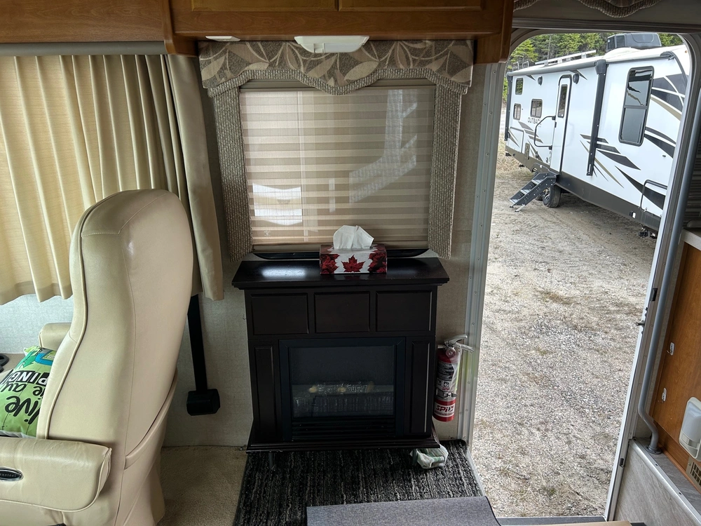 Fleetwood Bounder 35e 2006 alt