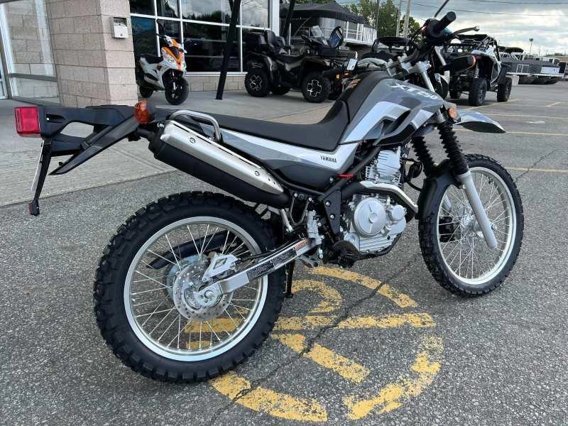 Yamaha Xt250 2024 alt