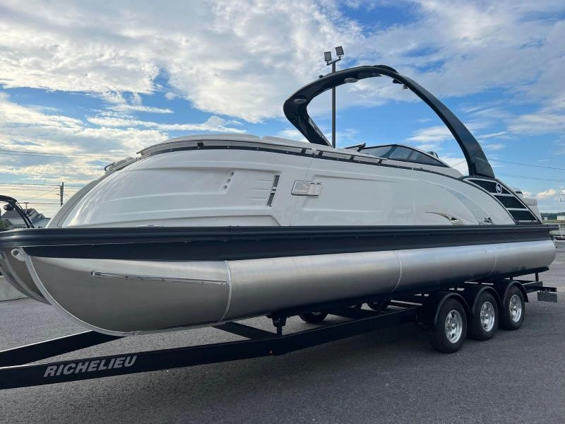 2024 Bennington Marine Qx25 Swingback Arche alt