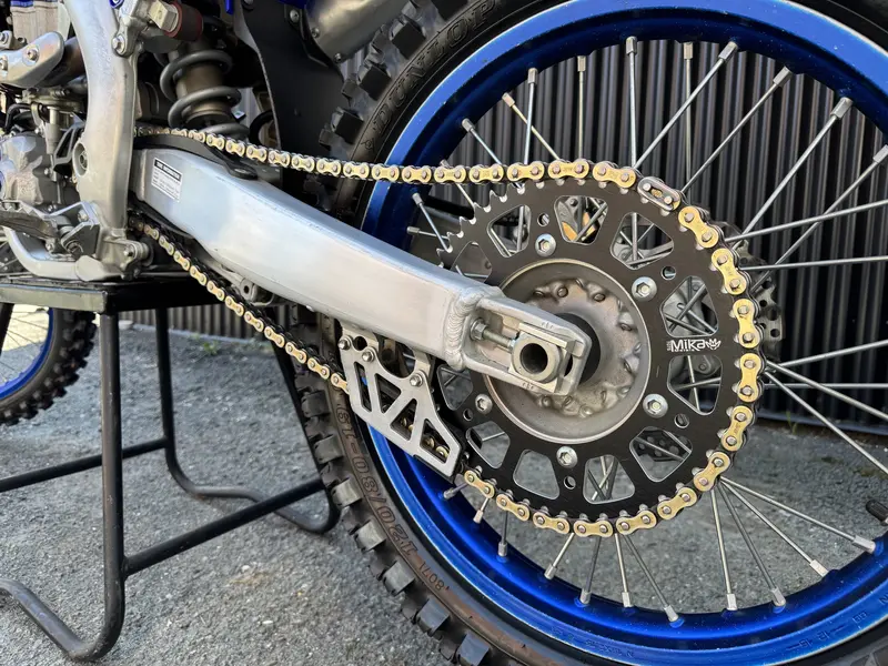 2024 Yamaha YZ450F thumbnail 11