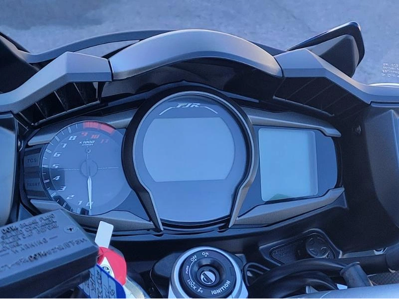 2025 Yamaha Fjr1300 alt
