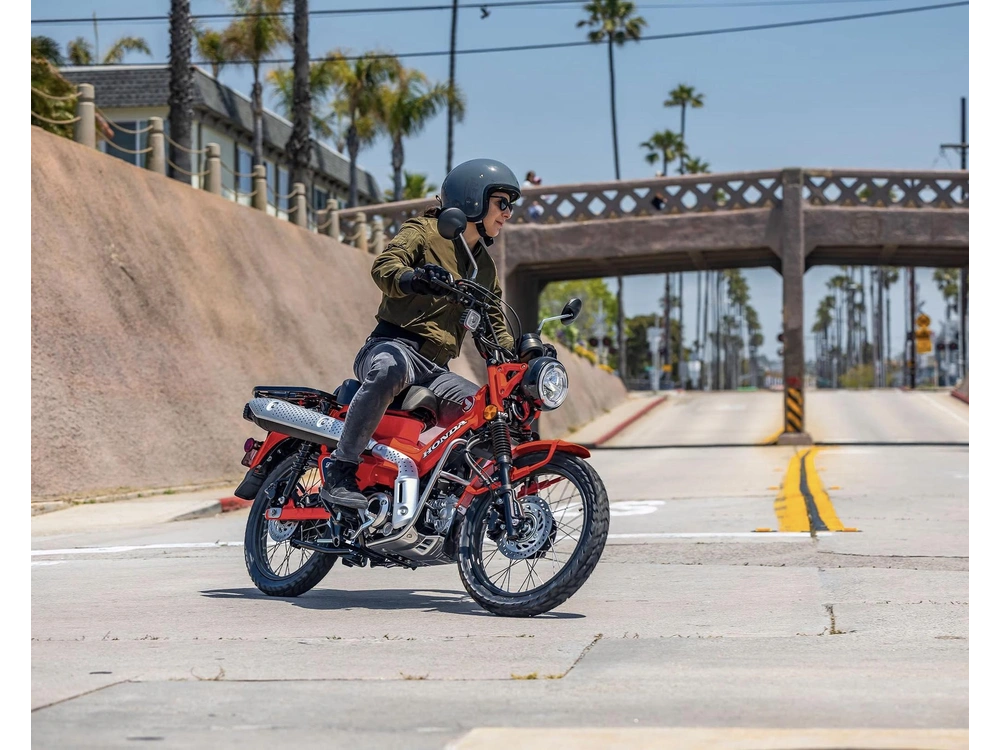 2024 Honda Trail 125 alt