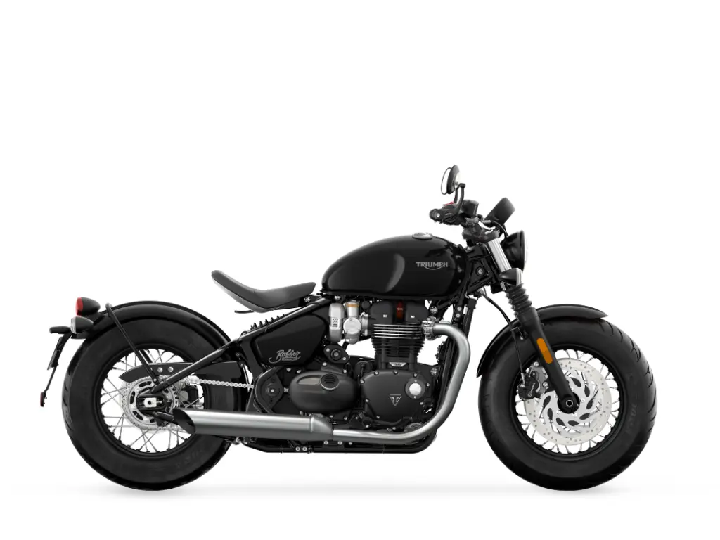 2025 Triumph Bonneville Bobber // Jet Black - w/ Heated Grips