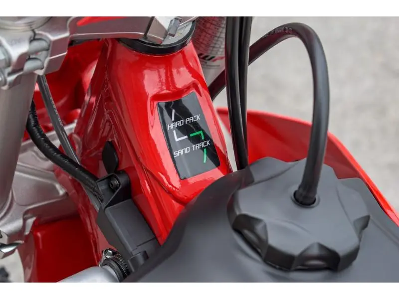 2025 GASGAS MC 125 thumbnail 12