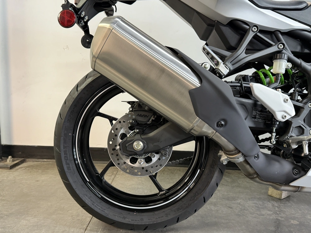 2025 Kawasaki Zx-4rr *6.29% Jusqu'à 84 Mois alt
