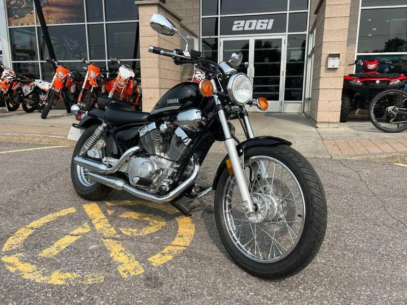 2023 Yamaha V-star 250 alt