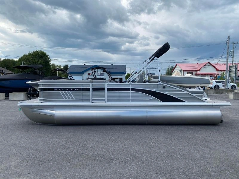 Bennington Marine L23 Swingback 3t Sps+ 2023 alt