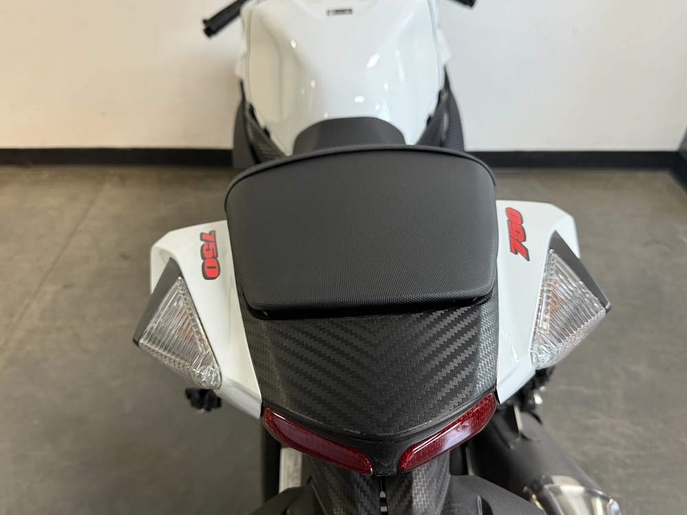 Suzuki Gsx-r750 Démo 🙏garantie Exp: 2030-04-28 2025 alt