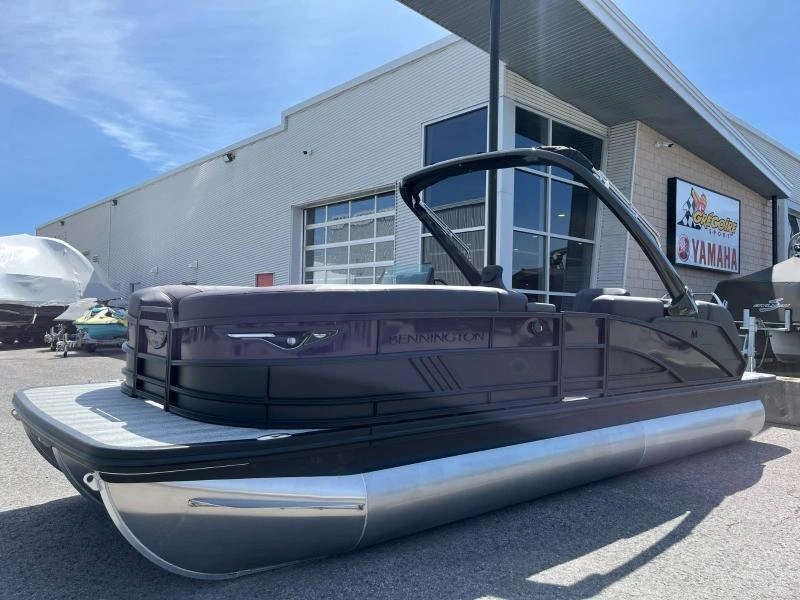 Bennington Marine M24 L-bench Arche Sport Demo 2025 alt