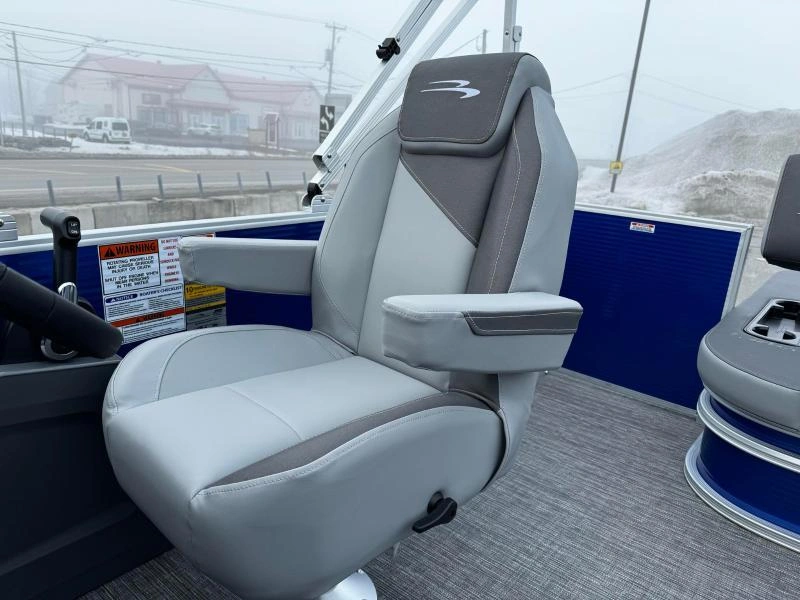 Bennington Marine S20 Swingback 2t 2024 alt