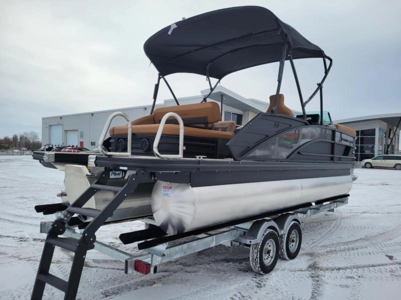 Bennington Marine M22 Swingback 3t Sps 2025 alt