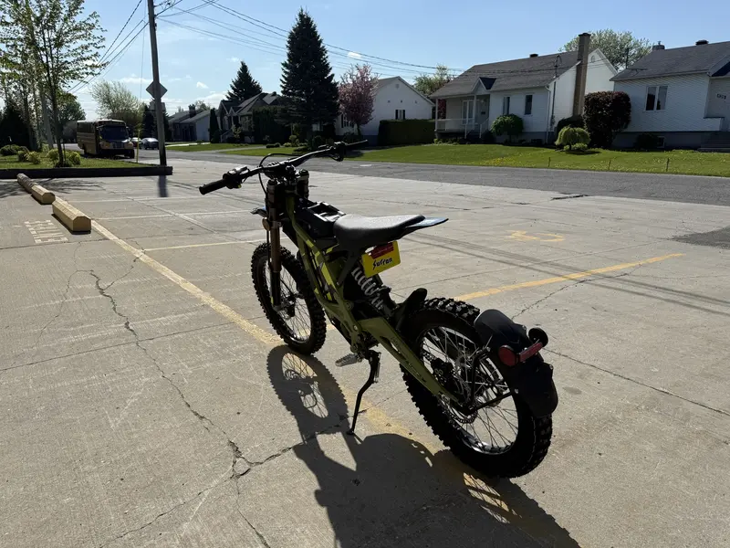 2025 Surron LIGHT BEE X MOTOCROSS ÉLECTRIQUE