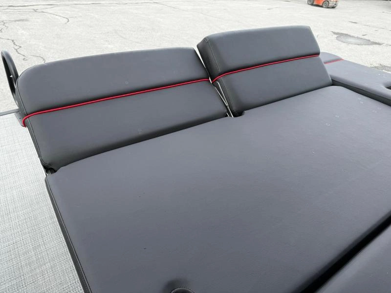 2024 Bennington Marine Rx23 Sport Swingback 3t Eps alt