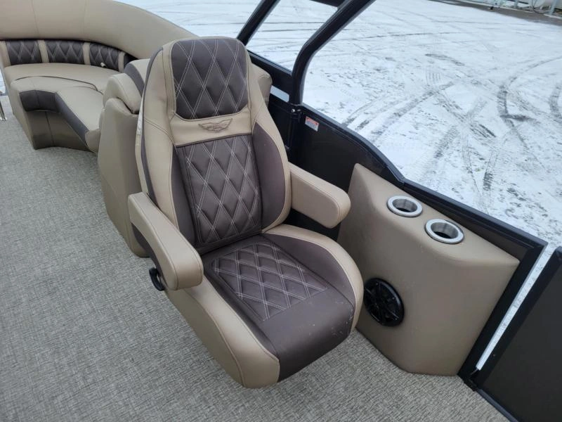 2025 Bennington Marine Lxs24 Fastback Arche 3t Sps+ alt