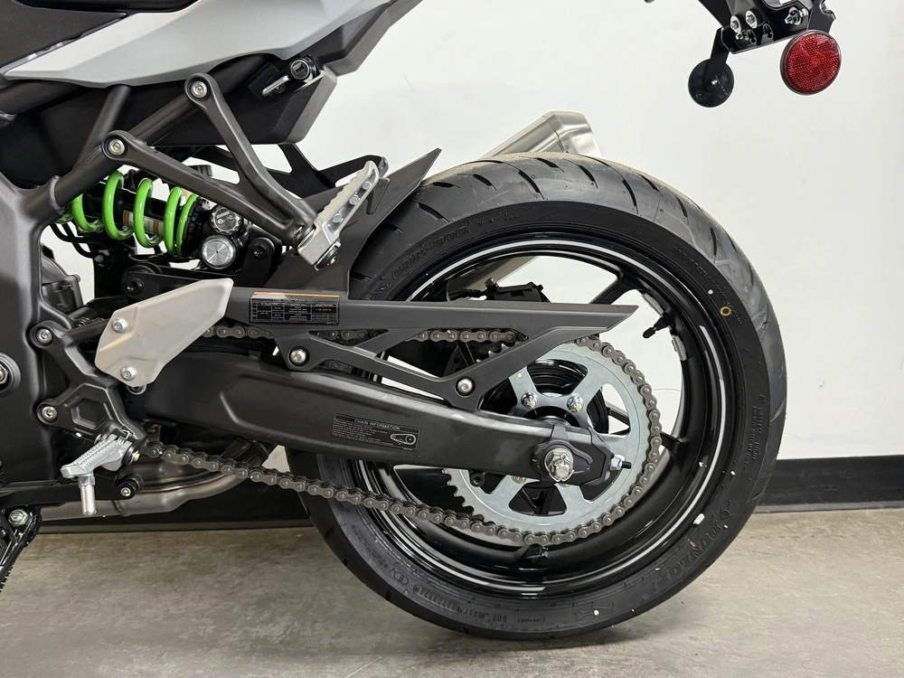 2025 Kawasaki Zx-4rr *6.29% Jusqu'à 84 Mois alt