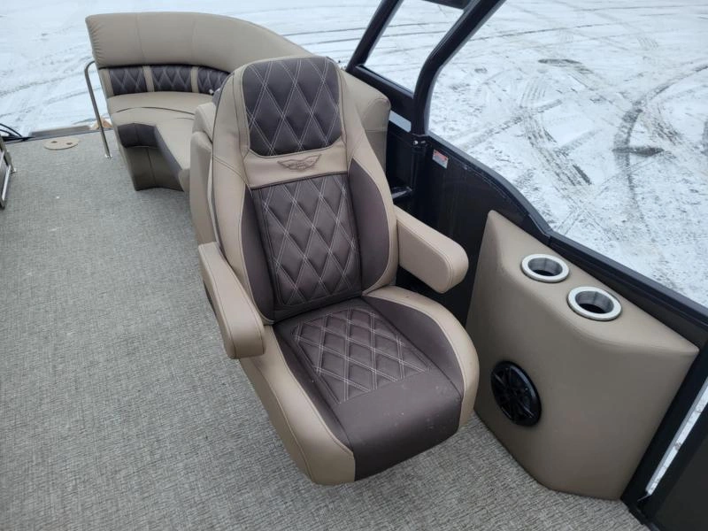2025 Bennington Marine Lxs24 Fastback Arche 3t Sps+ alt
